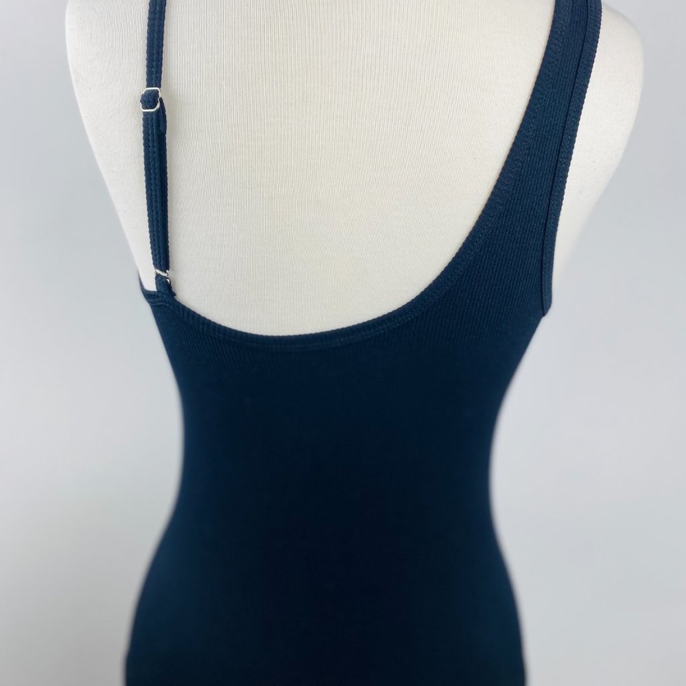 One Shoulder Bra Remove-able Strap - Picture 2 of 4